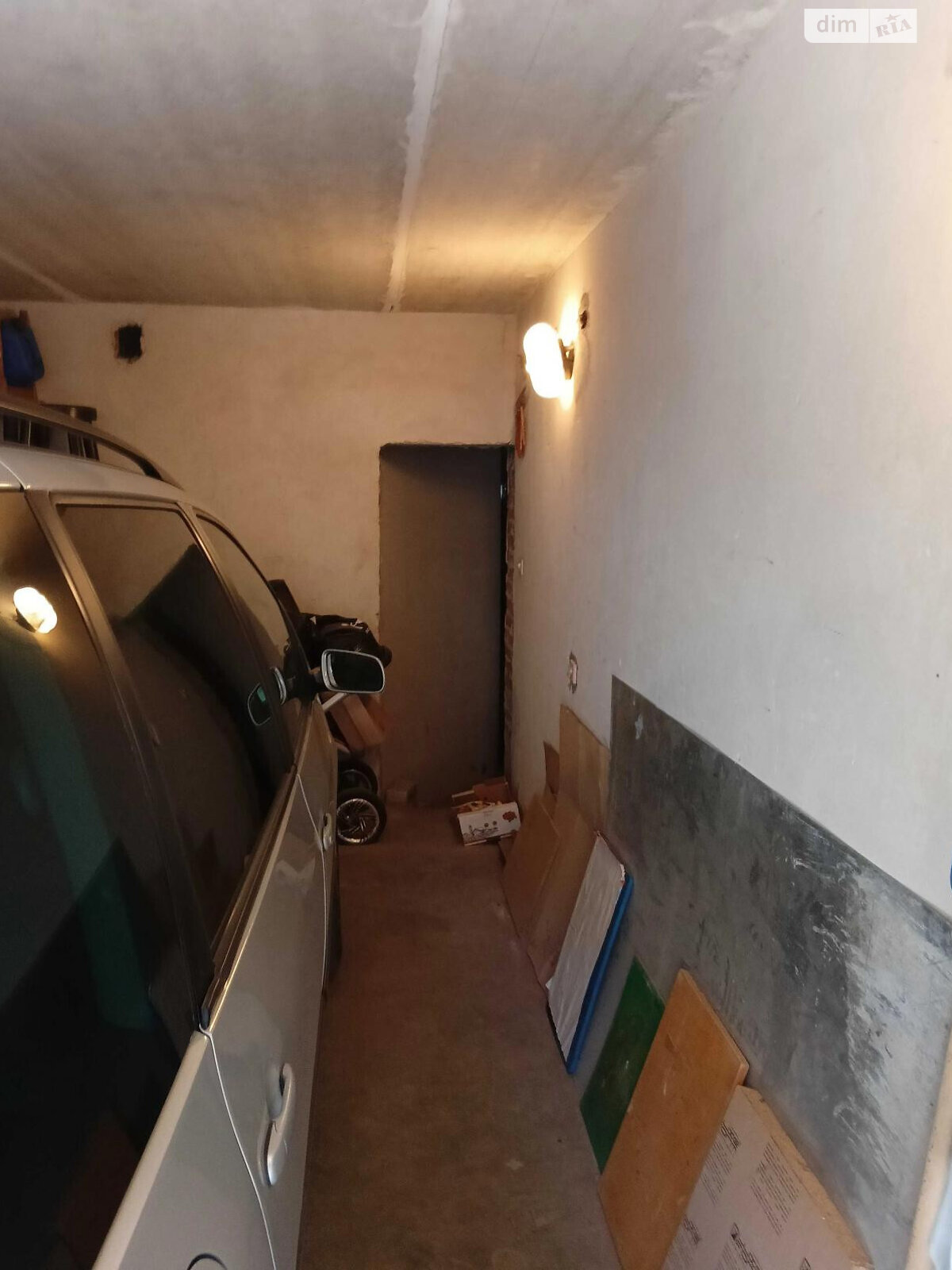 Место в гаражном кооперативе под легковое авто в Львове, площадь 55 кв.м. фото 1