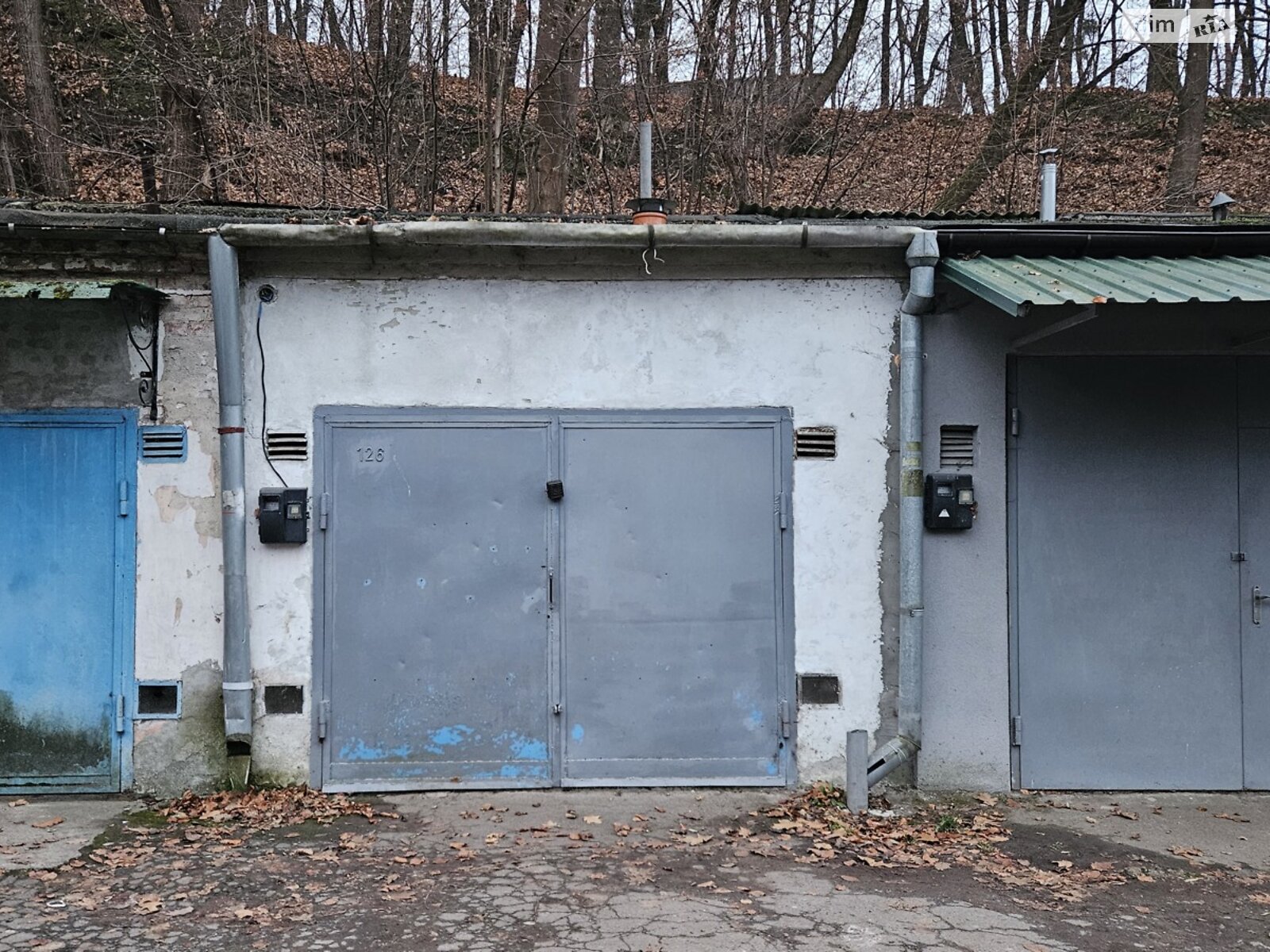 Місце в гаражному кооперативі під легкове авто в Львові, площа 19 кв.м. фото 1