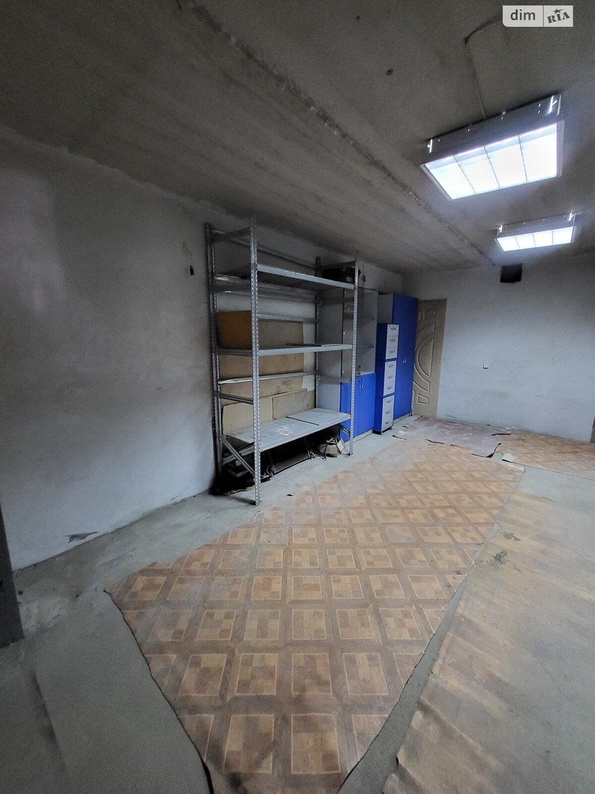 Место в гаражном кооперативе под легковое авто в Львове, площадь 19.7 кв.м. фото 1 Место в гаражном кооперативе под легковое авто в Львове, площадь 19.7 кв.м. фото 1