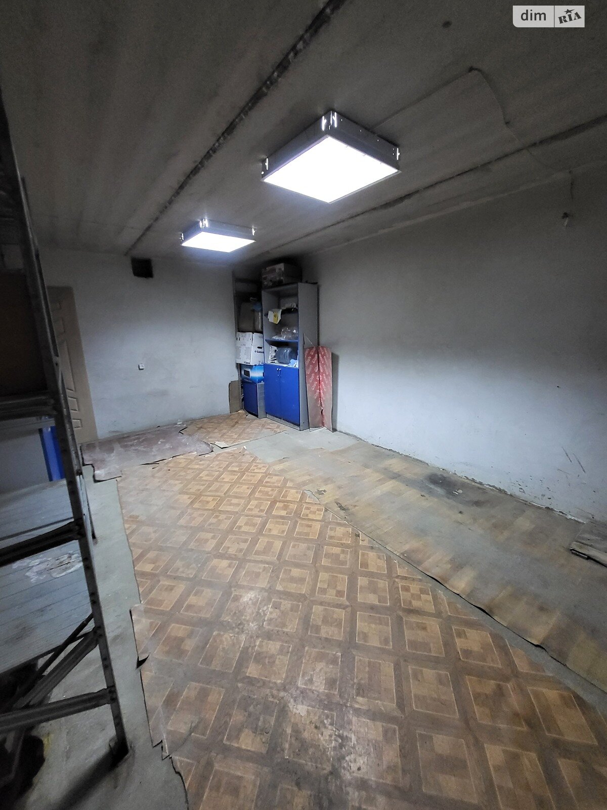 Место в гаражном кооперативе под легковое авто в Львове, площадь 19.7 кв.м. фото 1 Место в гаражном кооперативе под легковое авто в Львове, площадь 19.7 кв.м. фото 1