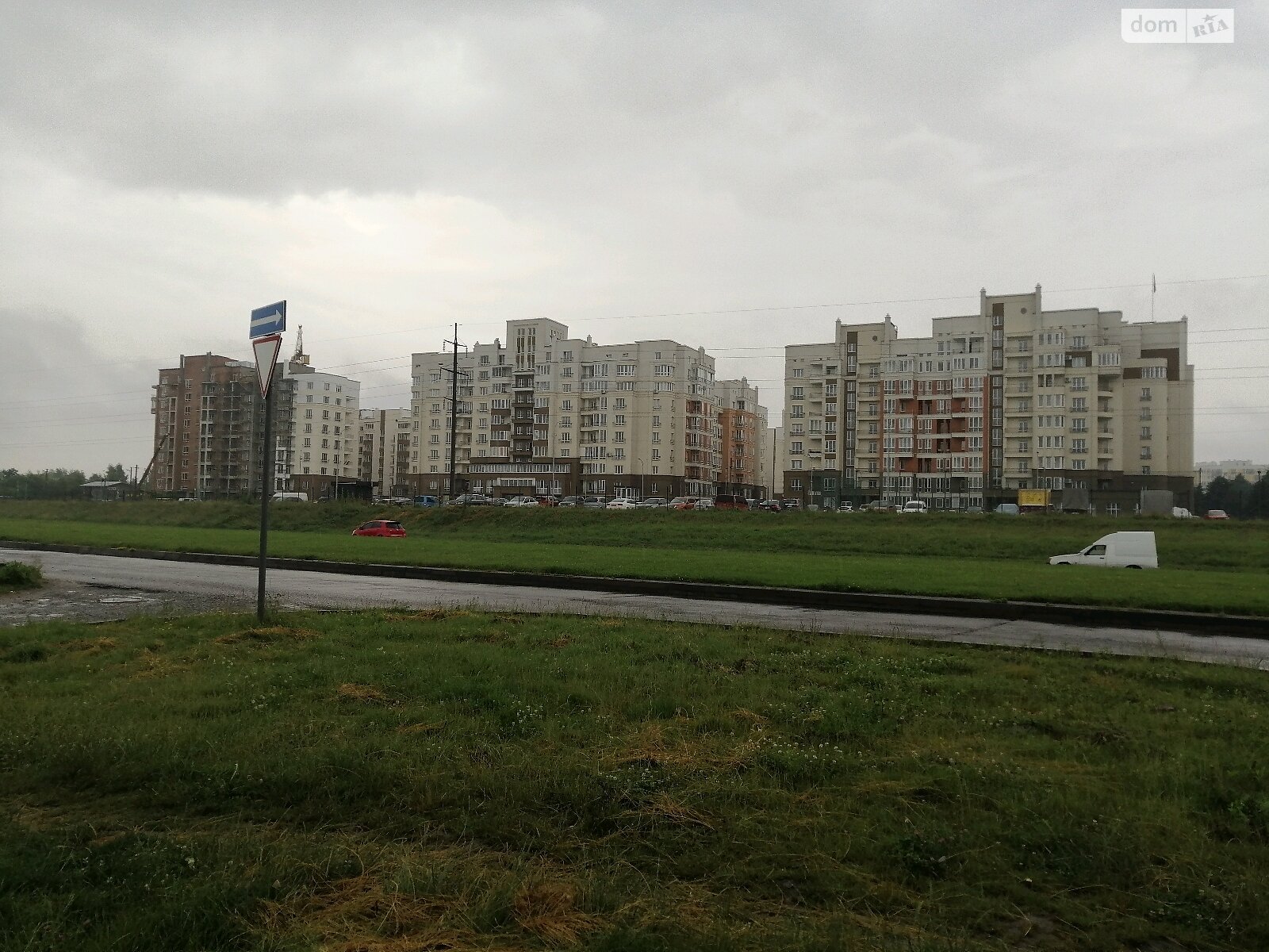 Место в гаражном кооперативе под легковое авто в Львове, площадь 73 кв.м. фото 1