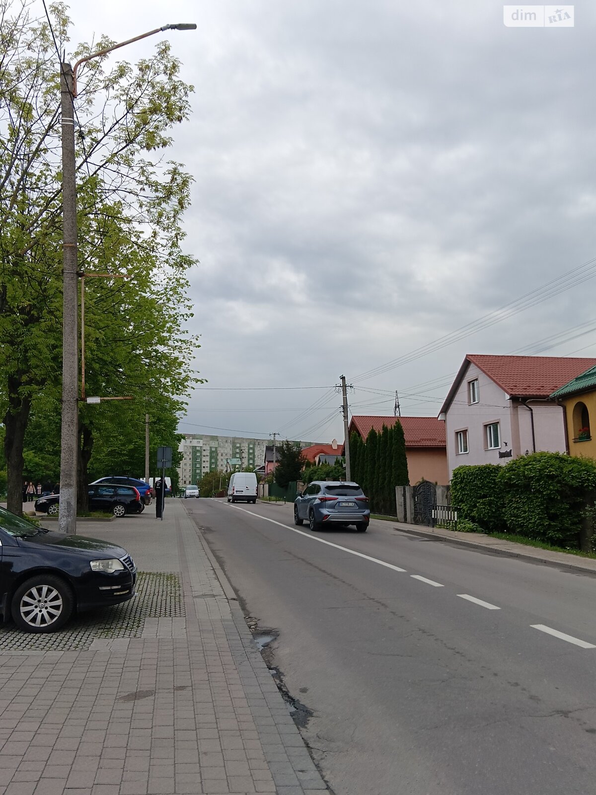 Місце в гаражному кооперативі під легкове авто в Львові, площа 19 кв.м. фото 1 Місце в гаражному кооперативі під легкове авто в Львові, площа 19 кв.м. фото 1