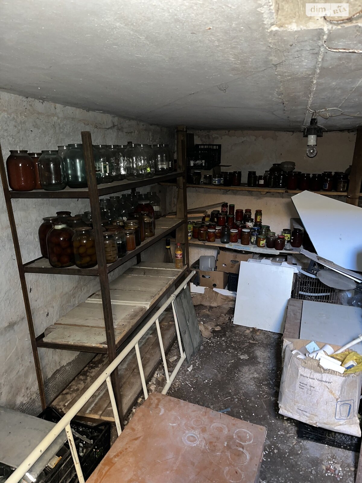 Місце в гаражному кооперативі під легкове авто в Молодіжному, площа 24 кв.м. фото 1 Місце в гаражному кооперативі під легкове авто в Молодіжному, площа 24 кв.м. фото 1