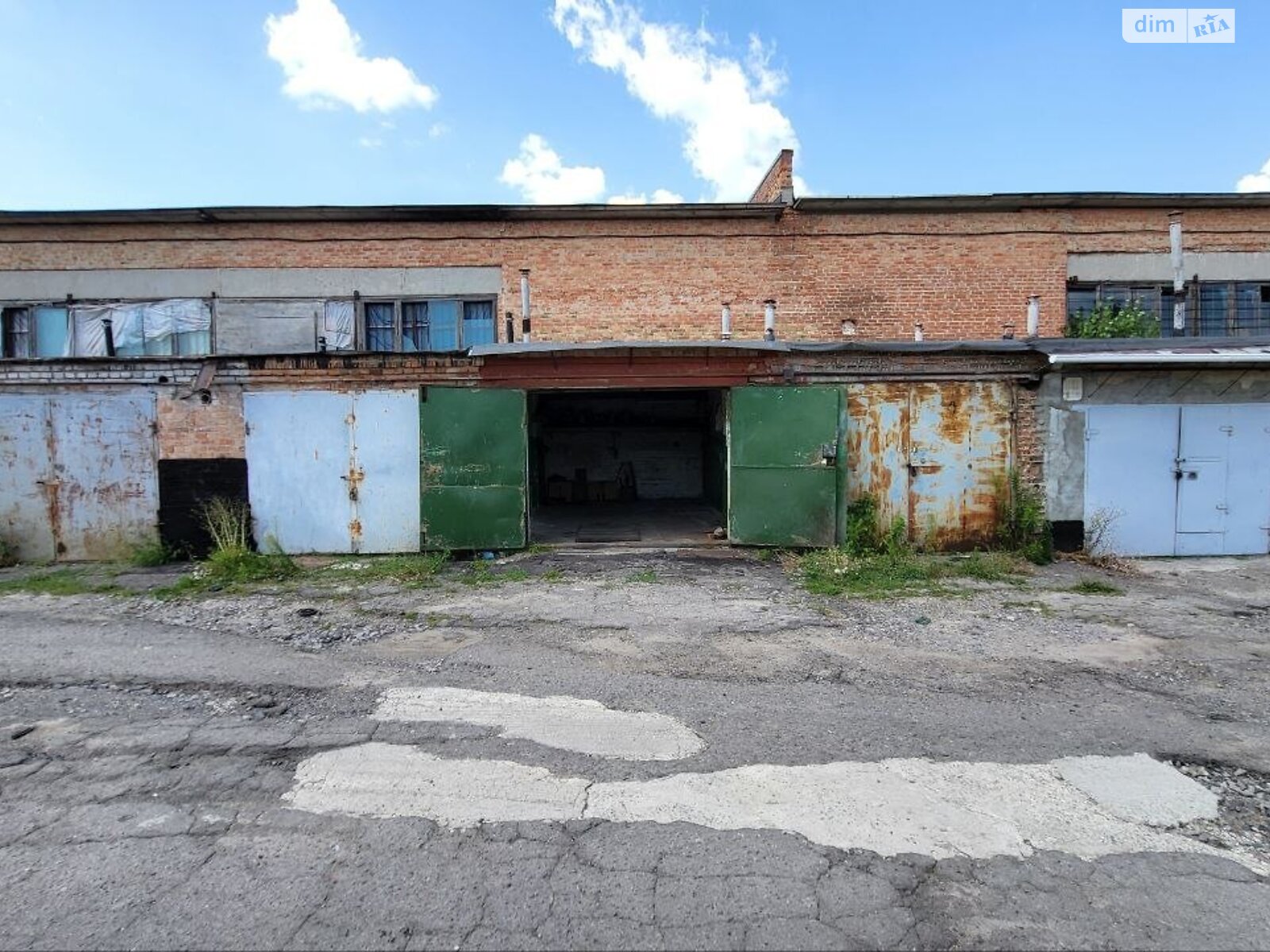 Місце в гаражному кооперативі під легкове авто в Полтаві, площа 19.9 кв.м. фото 1 Місце в гаражному кооперативі під легкове авто в Полтаві, площа 19.9 кв.м. фото 1