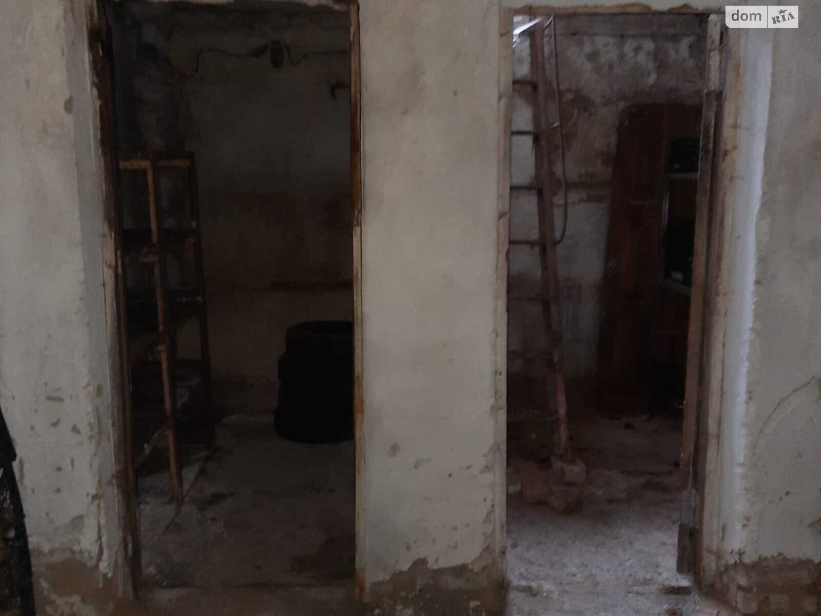 Місце в гаражному кооперативі під бус в Полтаві, площа 26 кв.м. фото 1 Місце в гаражному кооперативі під бус в Полтаві, площа 26 кв.м. фото 1