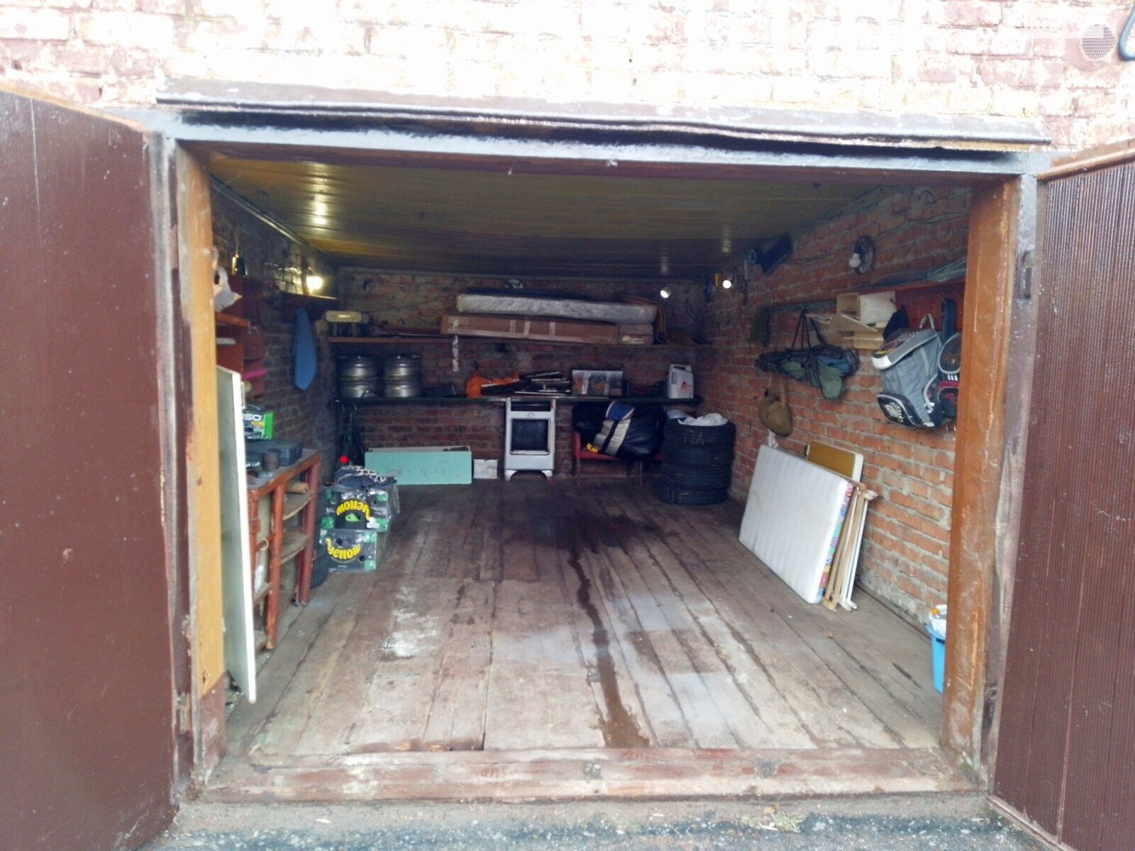 Место в гаражном кооперативе под легковое авто в Полтаве, площадь 21 кв.м. фото 1