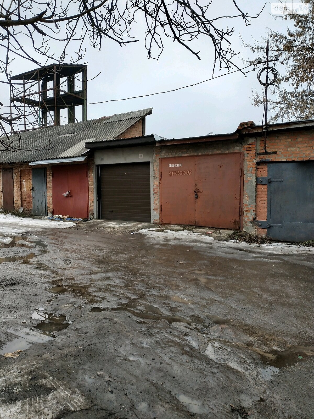 Место в гаражном кооперативе под легковое авто в Полтаве, площадь 18 кв.м. фото 1