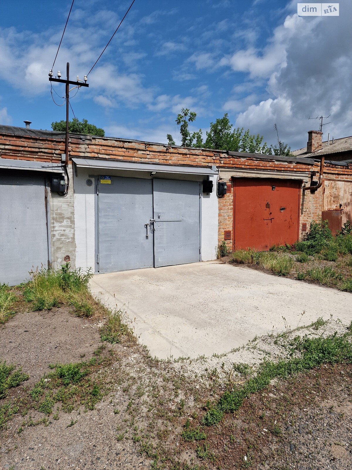 Місце в гаражному кооперативі під легкове авто в Розсошенці, площа 18.2 кв.м. фото 1 Місце в гаражному кооперативі під легкове авто в Розсошенці, площа 18.2 кв.м. фото 1