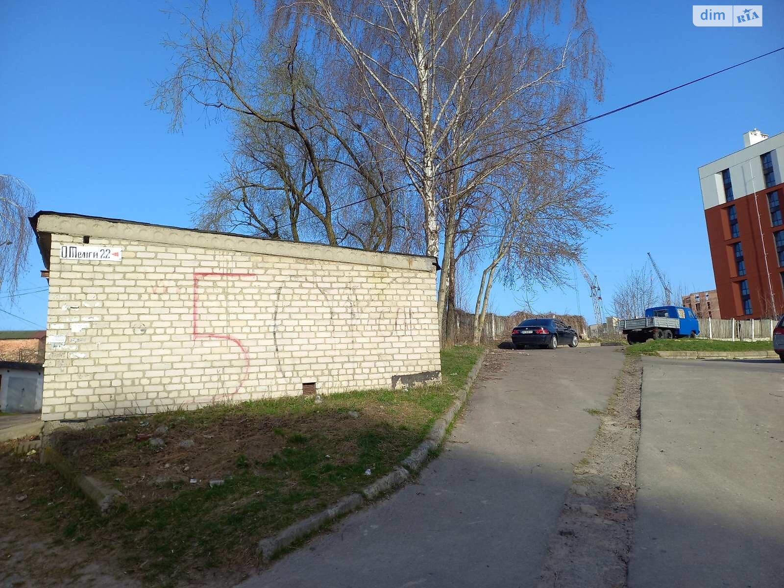 Место в гаражном кооперативе под легковое авто в Ровно, площадь 19 кв.м. фото 1