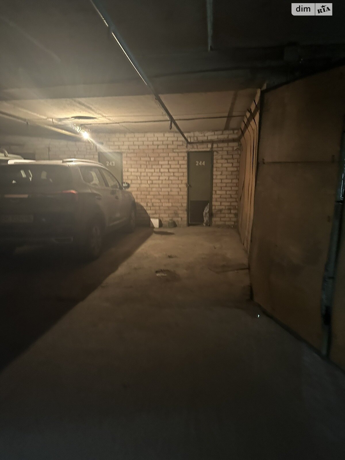Место в гаражном кооперативе под легковое авто в Ровно, площадь 15 кв.м. фото 1