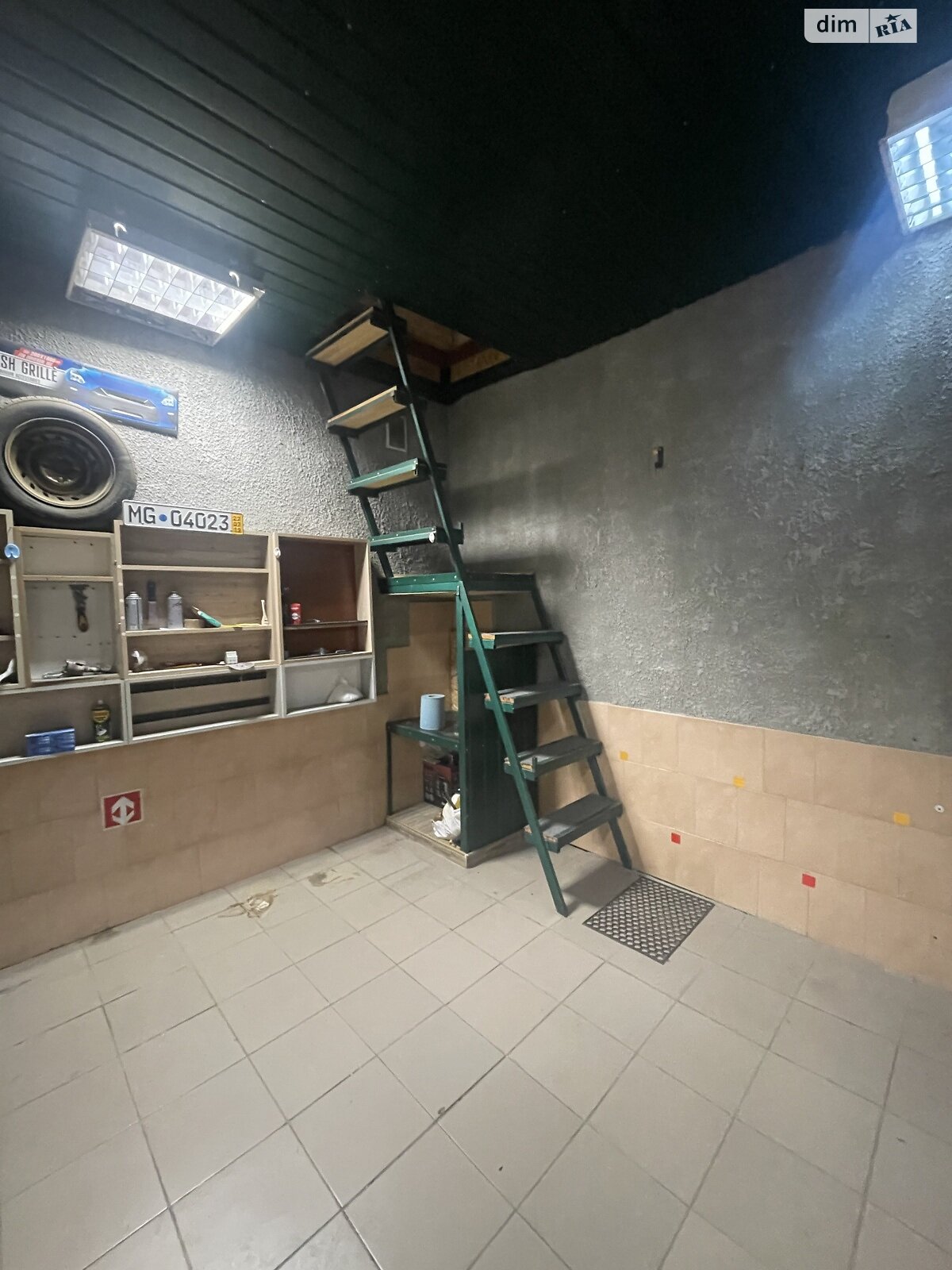 Место в гаражном кооперативе под бус в Тернополе, площадь 59 кв.м. фото 1 Место в гаражном кооперативе под бус в Тернополе, площадь 59 кв.м. фото 1