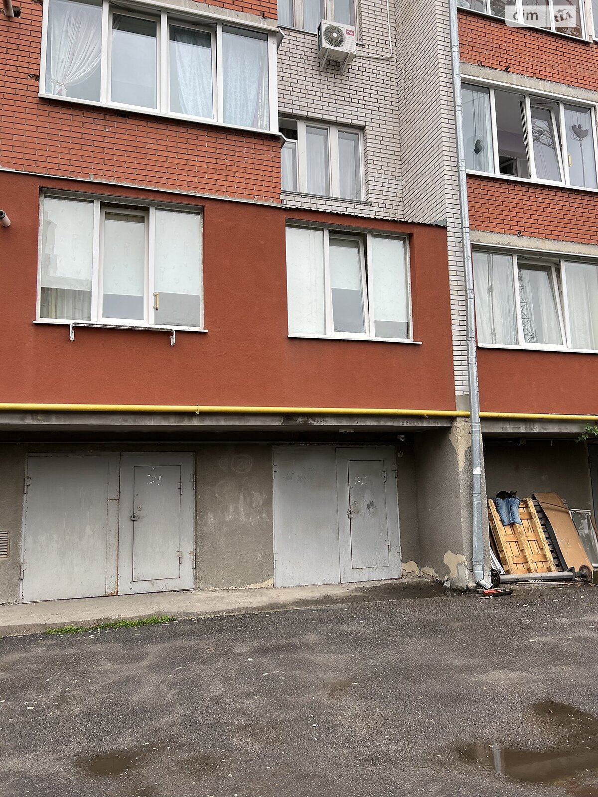 Место в гаражном кооперативе под легковое авто в Тернополе, площадь 26 кв.м. фото 1 Место в гаражном кооперативе под легковое авто в Тернополе, площадь 26 кв.м. фото 1