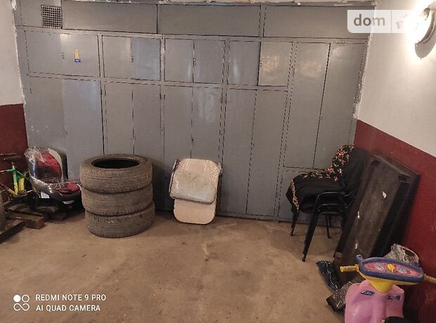 Место в гаражном кооперативе под легковое авто в Тернополе, площадь 28 кв.м. фото 1 Место в гаражном кооперативе под легковое авто в Тернополе, площадь 28 кв.м. фото 1
