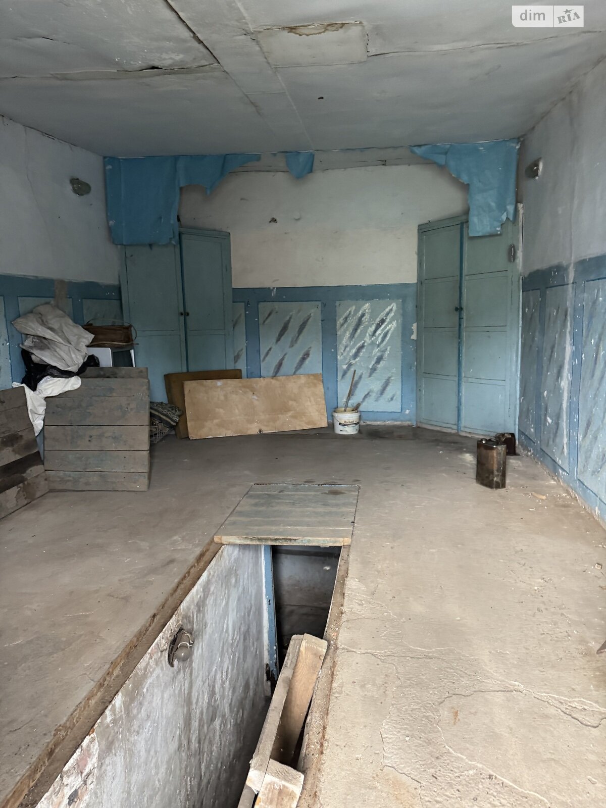 Место в гаражном кооперативе под легковое авто в Тернополе, площадь 28.2 кв.м. фото 1 Место в гаражном кооперативе под легковое авто в Тернополе, площадь 28.2 кв.м. фото 1