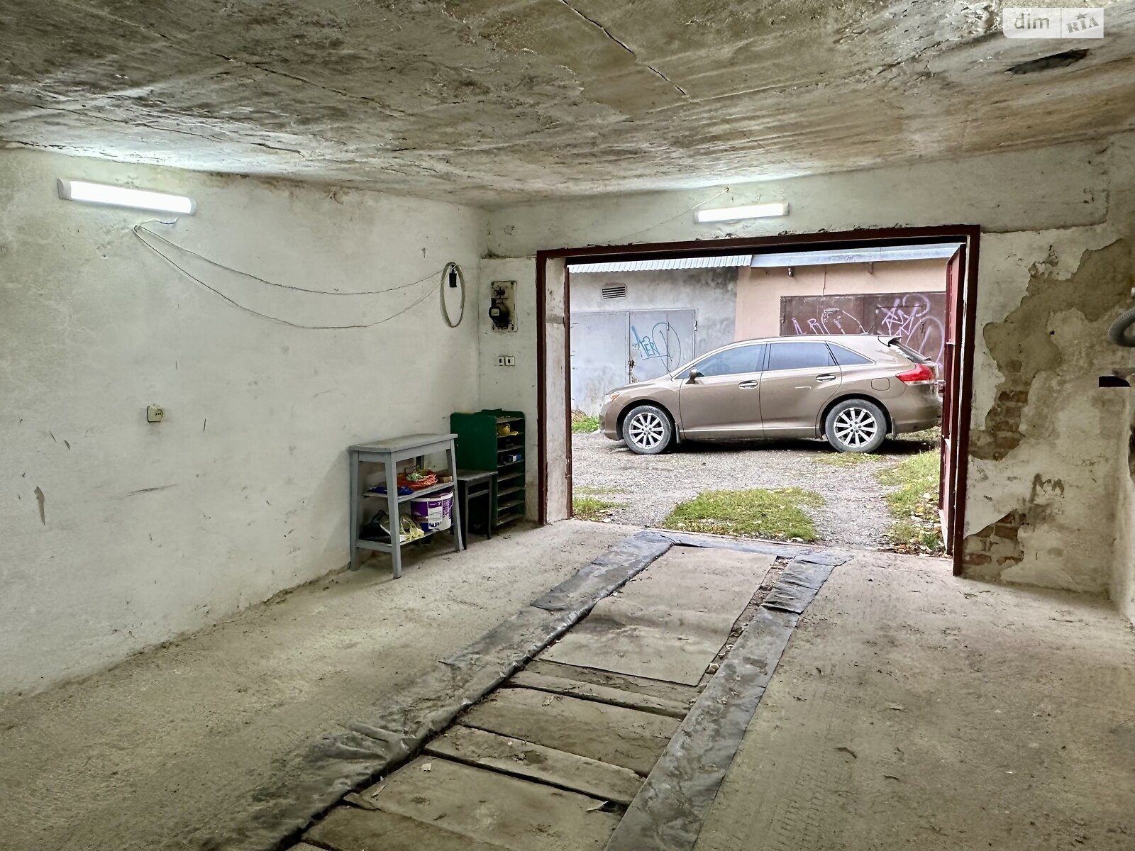 Місце в гаражному кооперативі універсальний в Тернополі, площа 21.8 кв.м. фото 1