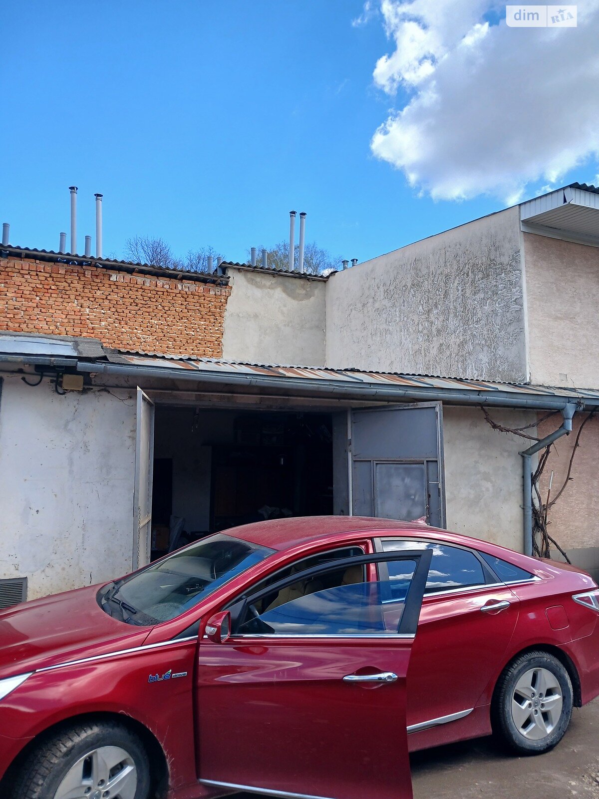 Место в гаражном кооперативе под легковое авто в Тернополе, площадь 36 кв.м. фото 1