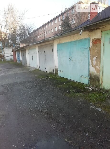 Место в гаражном кооперативе под легковое авто в Ужгороде, площадь 16.5 кв.м. фото 1 Место в гаражном кооперативе под легковое авто в Ужгороде, площадь 16.5 кв.м. фото 1