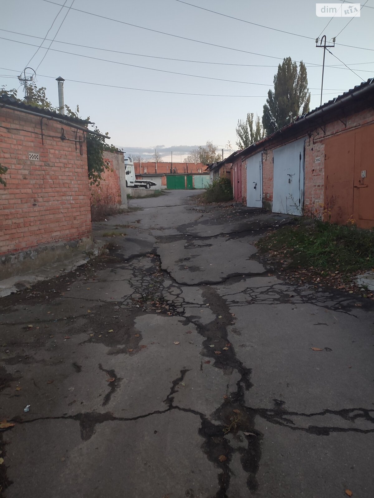 Місце в гаражному кооперативі під бус в Вінниці, площа 18.1 кв.м. фото 1 Місце в гаражному кооперативі під бус в Вінниці, площа 18.1 кв.м. фото 1