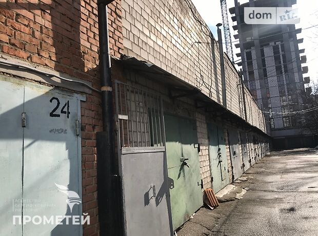 Место в гаражном кооперативе под легковое авто в Виннице, площадь 18 кв.м. фото 1 Место в гаражном кооперативе под легковое авто в Виннице, площадь 18 кв.м. фото 1