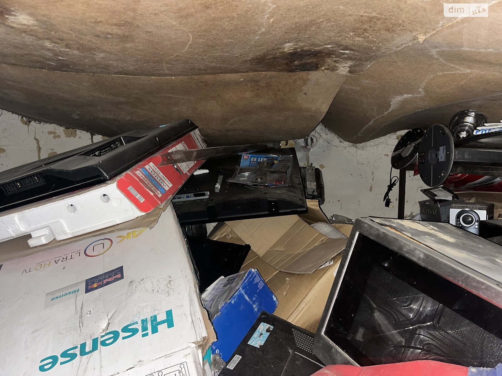 Місце в гаражному кооперативі під легкове авто в Вінниці, площа 21 кв.м. фото 1 Місце в гаражному кооперативі під легкове авто в Вінниці, площа 21 кв.м. фото 1