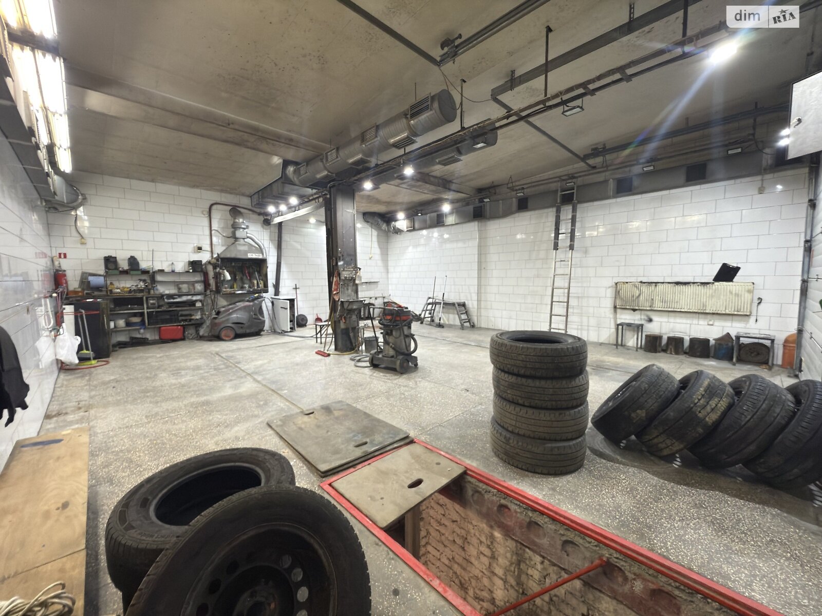 Место в гаражном кооперативе универсальный в Виннице, площадь 111.7 кв.м. фото 1