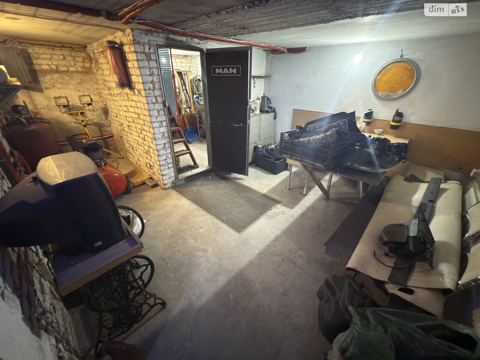 Место в гаражном кооперативе универсальный в Виннице, площадь 111.7 кв.м. фото 1