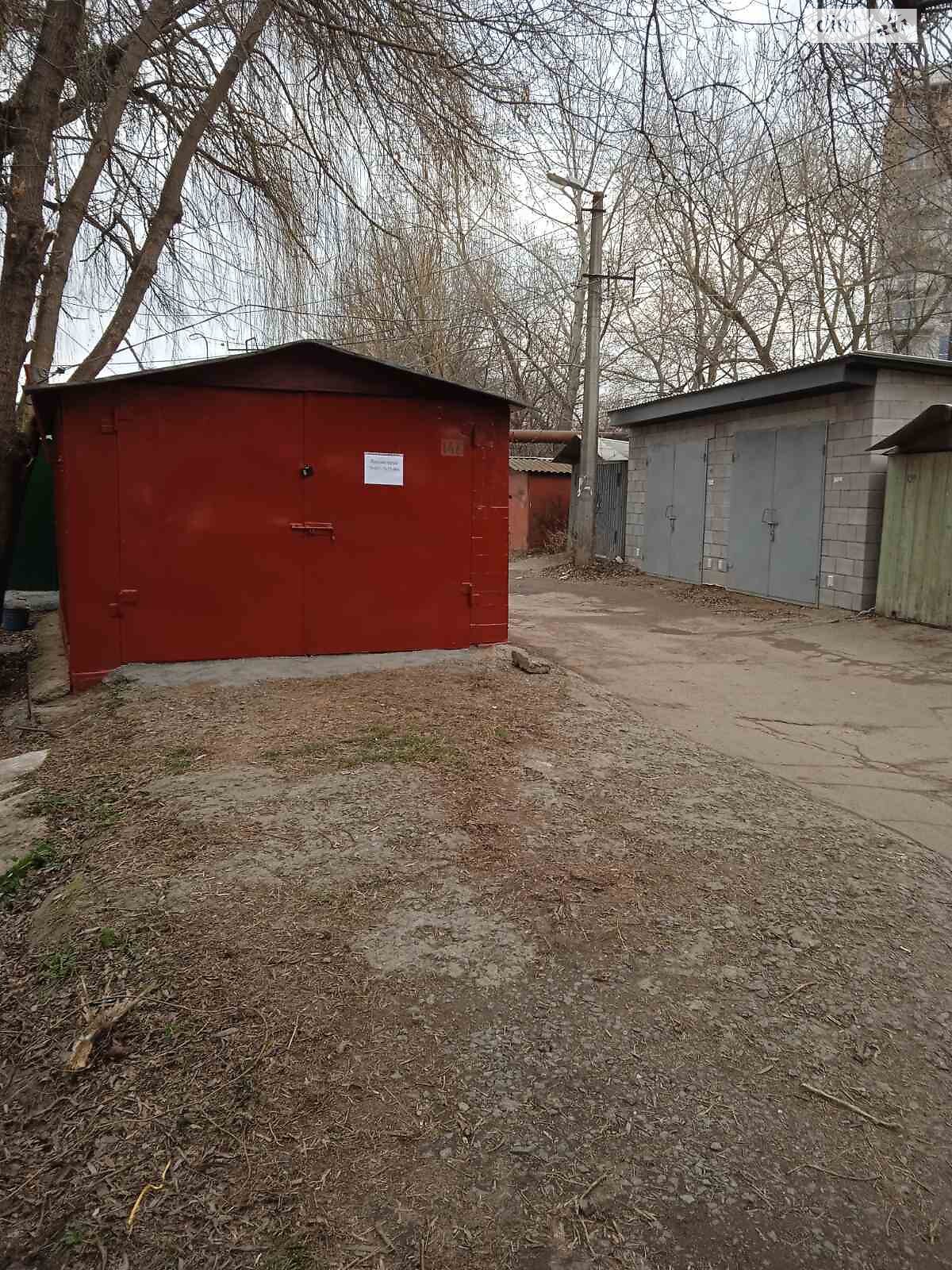 Место в гаражном кооперативе под легковое авто в Виннице, площадь 18 кв.м. фото 1 Место в гаражном кооперативе под легковое авто в Виннице, площадь 18 кв.м. фото 1