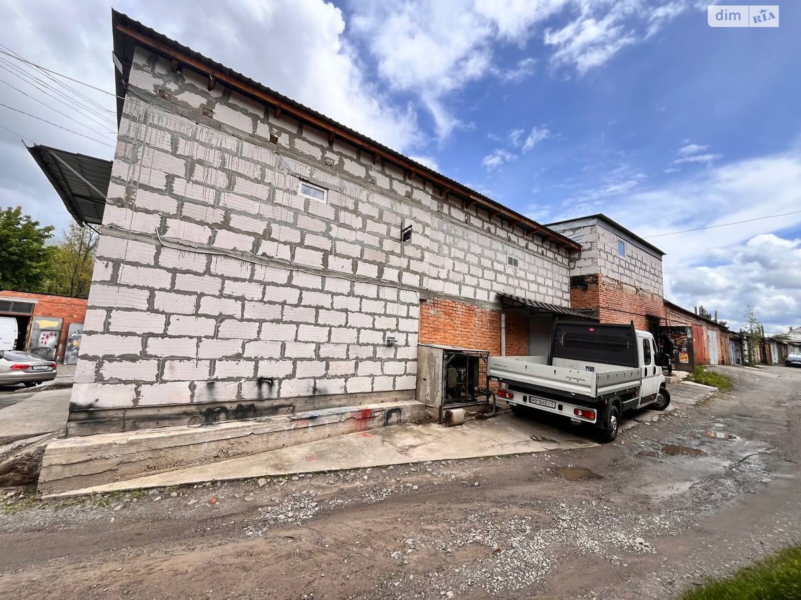 Место в гаражном кооперативе универсальный в Виннице, площадь 142 кв.м. фото 1 Место в гаражном кооперативе универсальный в Виннице, площадь 142 кв.м. фото 1