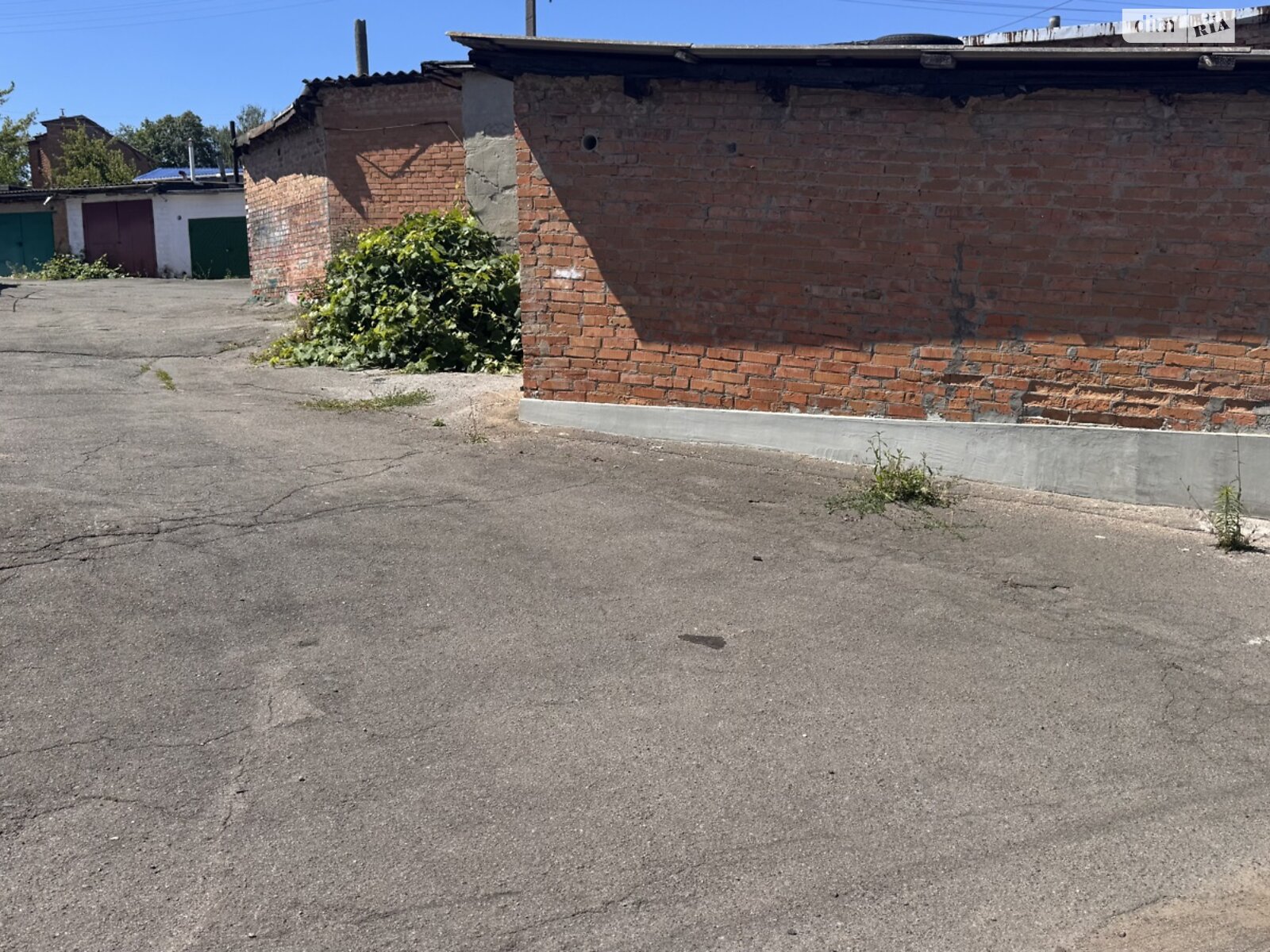 Место в гаражном кооперативе под легковое авто в Виннице, площадь 22.2 кв.м. фото 1 Место в гаражном кооперативе под легковое авто в Виннице, площадь 22.2 кв.м. фото 1