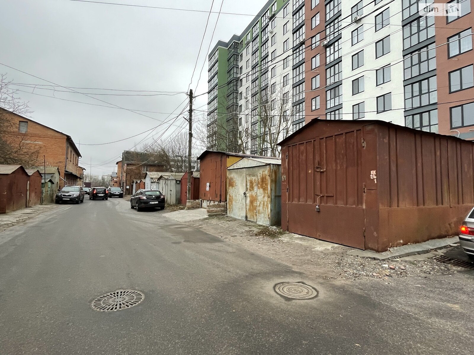 Место в гаражном кооперативе универсальный в Виннице, площадь 21 кв.м. фото 1 Место в гаражном кооперативе универсальный в Виннице, площадь 21 кв.м. фото 1