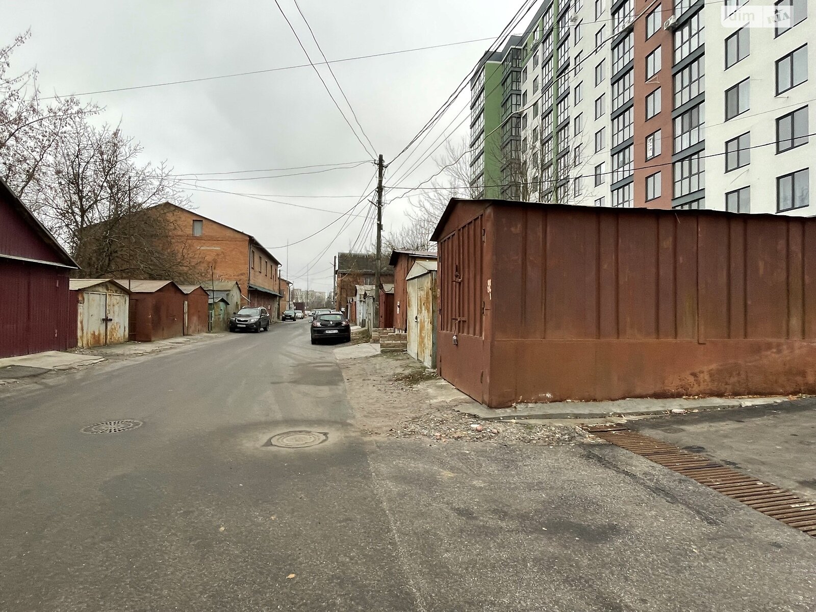 Место в гаражном кооперативе универсальный в Виннице, площадь 21 кв.м. фото 1 Место в гаражном кооперативе универсальный в Виннице, площадь 21 кв.м. фото 1