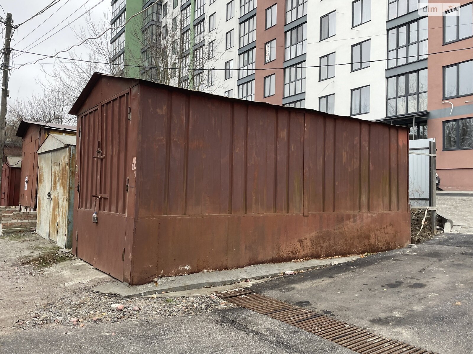 Место в гаражном кооперативе универсальный в Виннице, площадь 21 кв.м. фото 1 Место в гаражном кооперативе универсальный в Виннице, площадь 21 кв.м. фото 1
