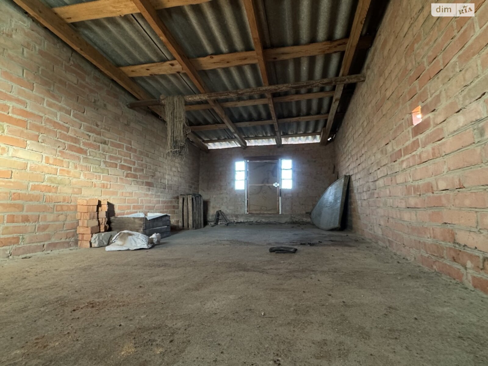 Місце в гаражному кооперативі під легкове авто в Вінниці, площа 36 кв.м. фото 1