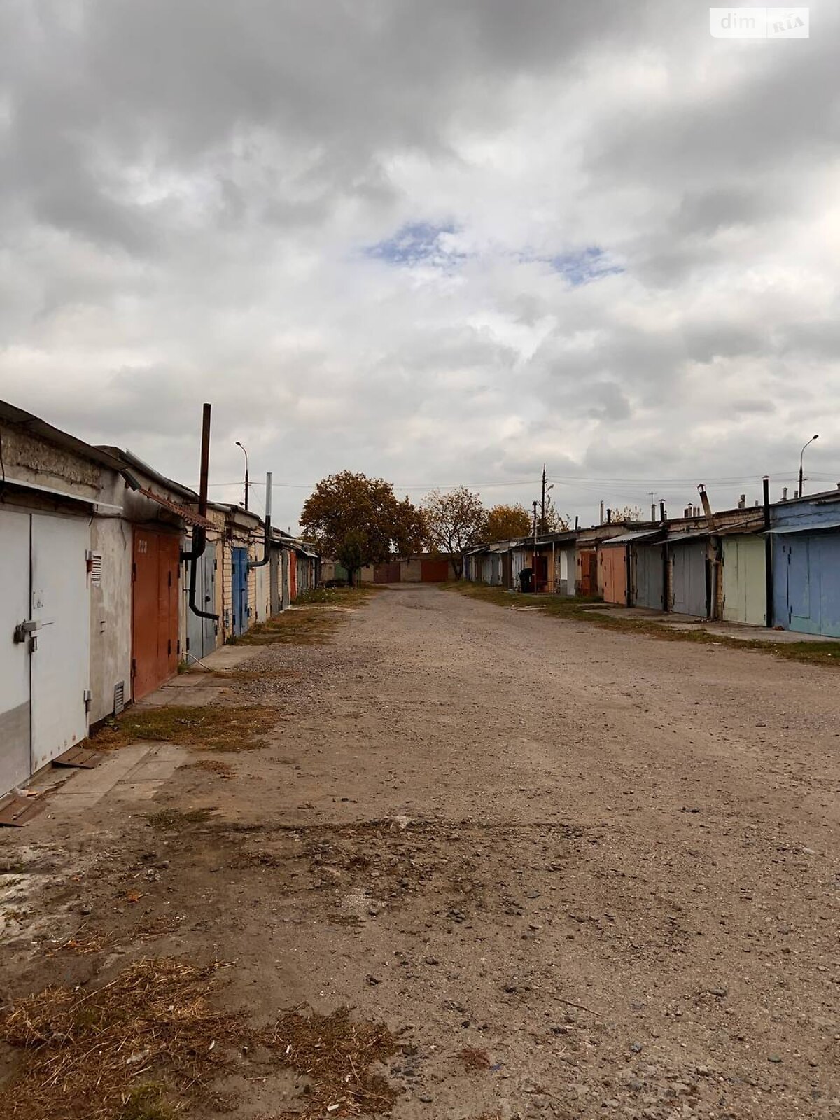 Місце в гаражному кооперативі під легкове авто в Вільногірську, площа 22.6 кв.м. фото 1