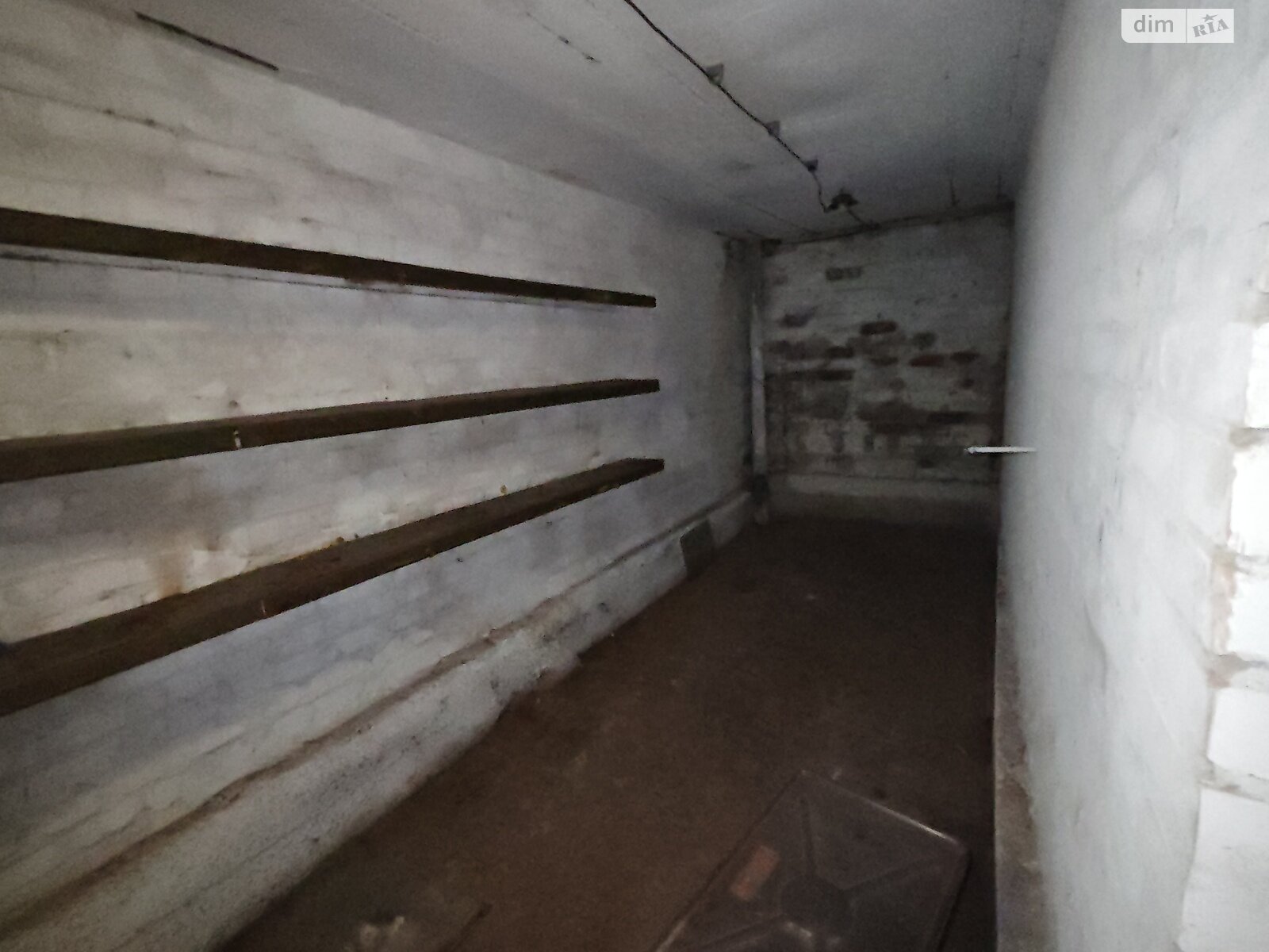 Место в гаражном кооперативе под легковое авто в Запорожье, площадь 30 кв.м. фото 1