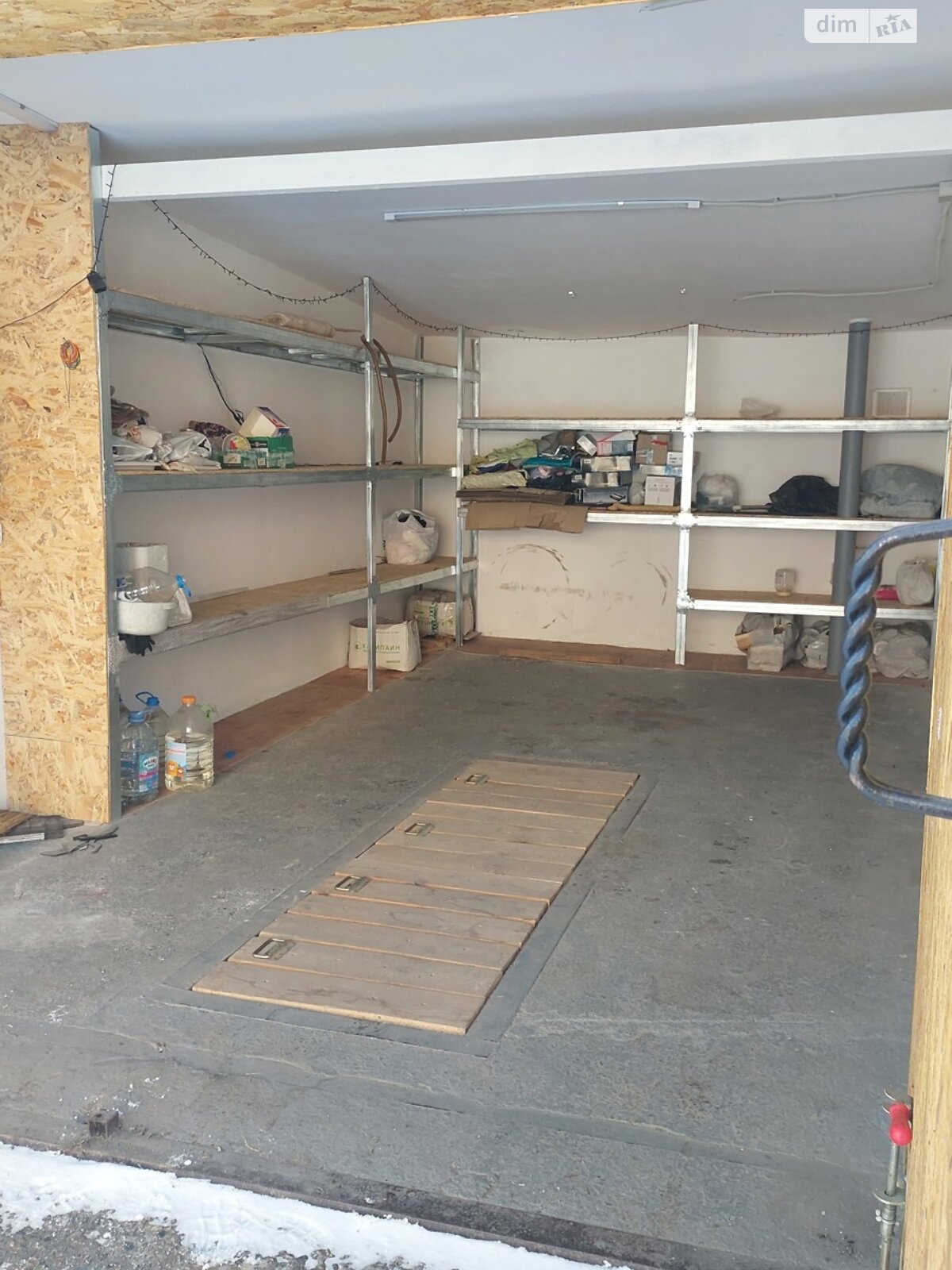 Місце в гаражному кооперативі під легкове авто в Запоріжжі, площа 22 кв.м. фото 1