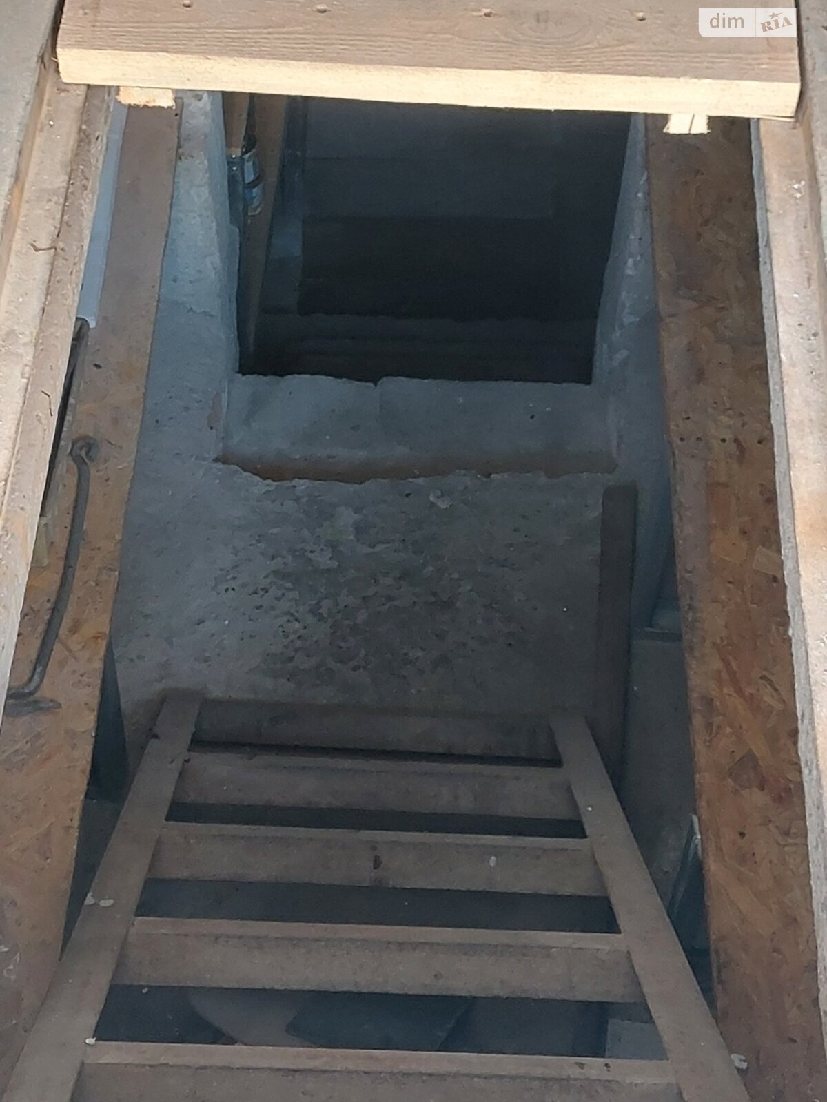 Місце в гаражному кооперативі під легкове авто в Запоріжжі, площа 22 кв.м. фото 1