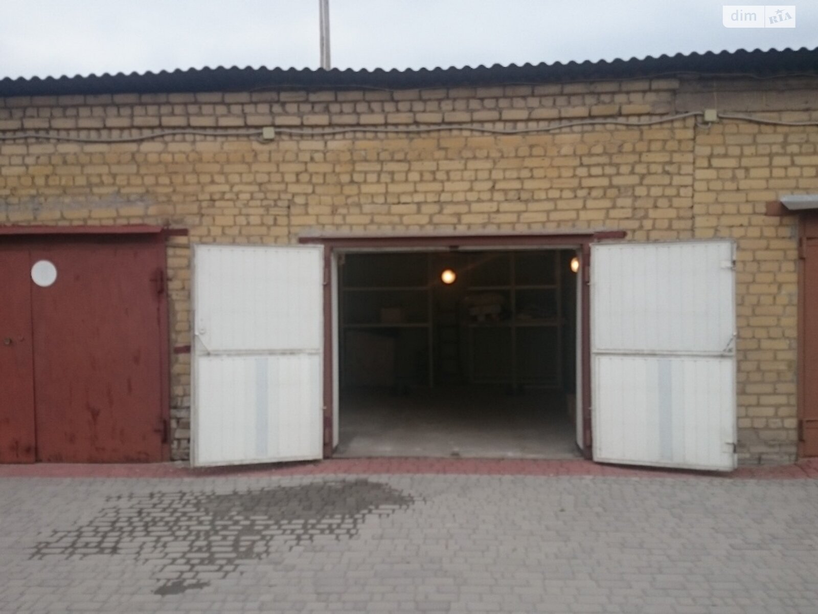 Место в гаражном кооперативе под легковое авто в Запорожье, площадь 24 кв.м. фото 1