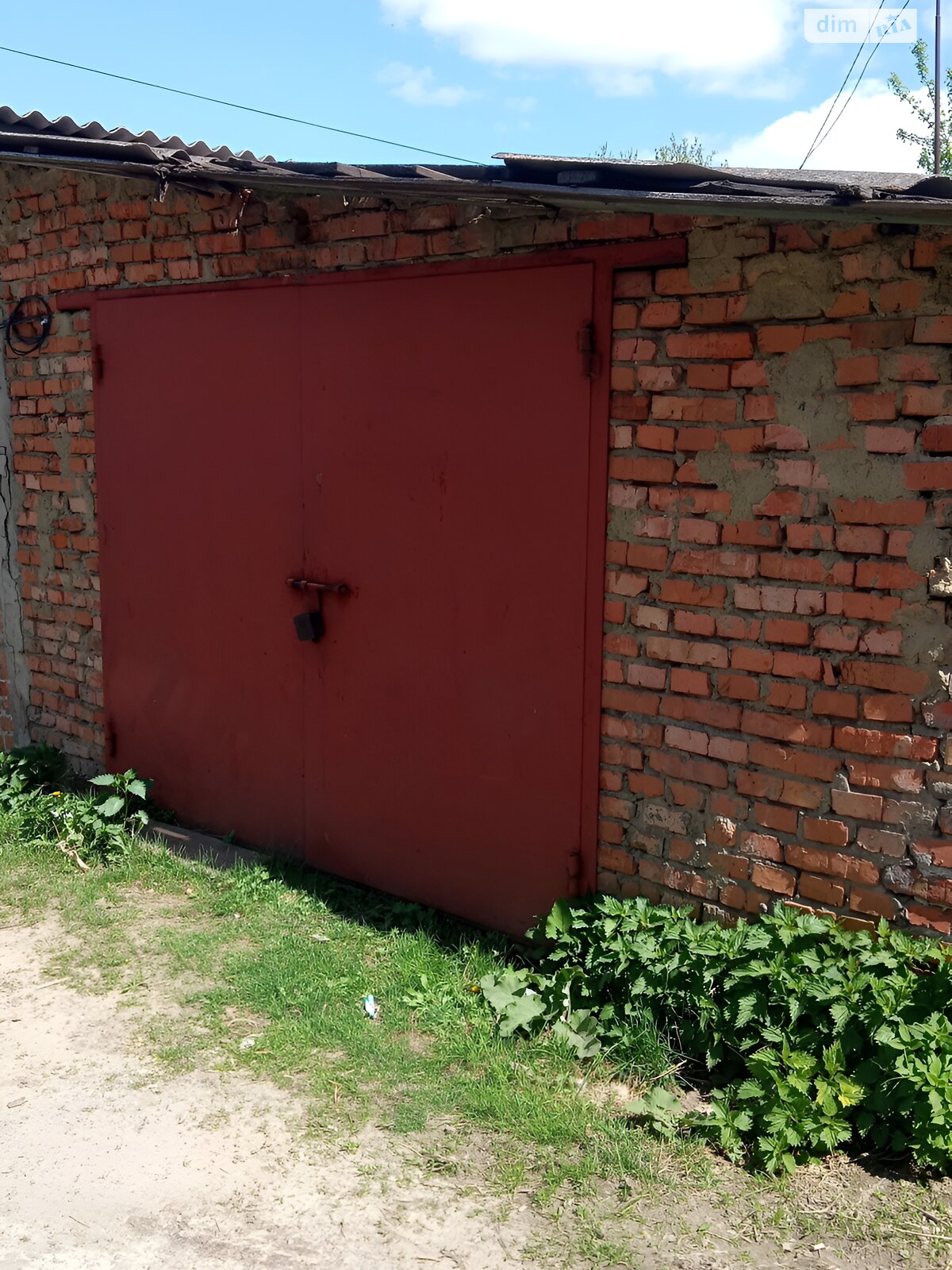 Місце в гаражному кооперативі під легкове авто в Здолбунові, площа 34.7 кв.м. фото 1 Місце в гаражному кооперативі під легкове авто в Здолбунові, площа 34.7 кв.м. фото 1