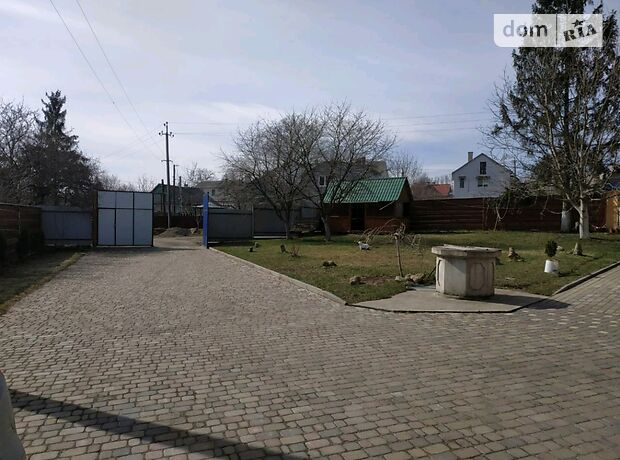 Об’єкт сфери послуг в Чернівцях, продаж по Галицького Семена провулок, район Садгора, ціна: 160 000 долларів за об’єкт фото 1 Об’єкт сфери послуг в Чернівцях, продаж по Галицького Семена провулок, район Садгора, ціна: 160 000 долларів за об’єкт фото 1