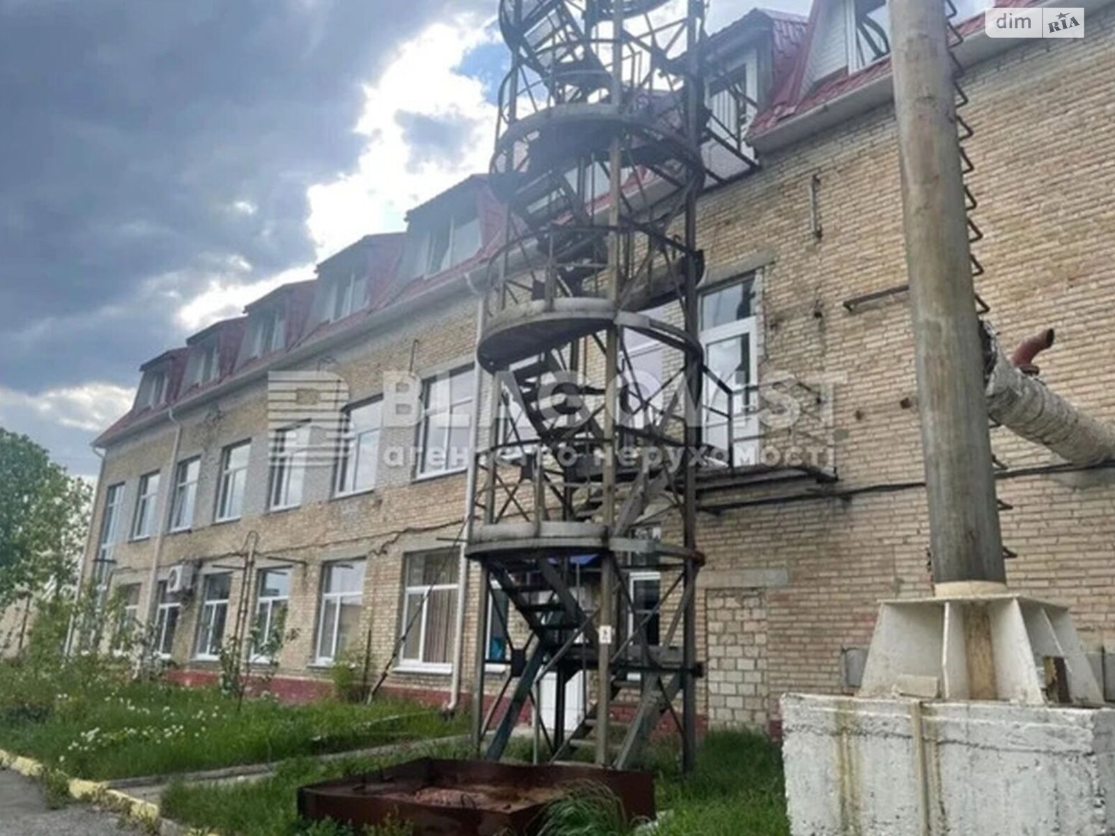 Офисное помещение на 5400 кв.м. в Белогородке фото 1 Офисное помещение на 5400 кв.м. в Белогородке фото 1