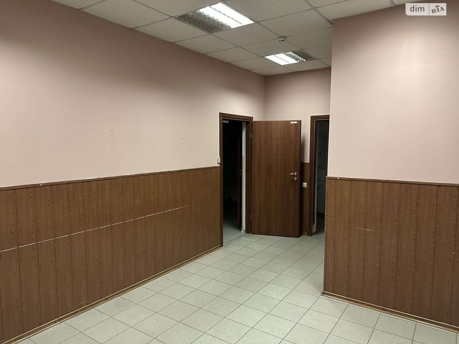 Офісне приміщення на 205.9 кв.м. в Броварах фото 1 Офісне приміщення на 205.9 кв.м. в Броварах фото 1