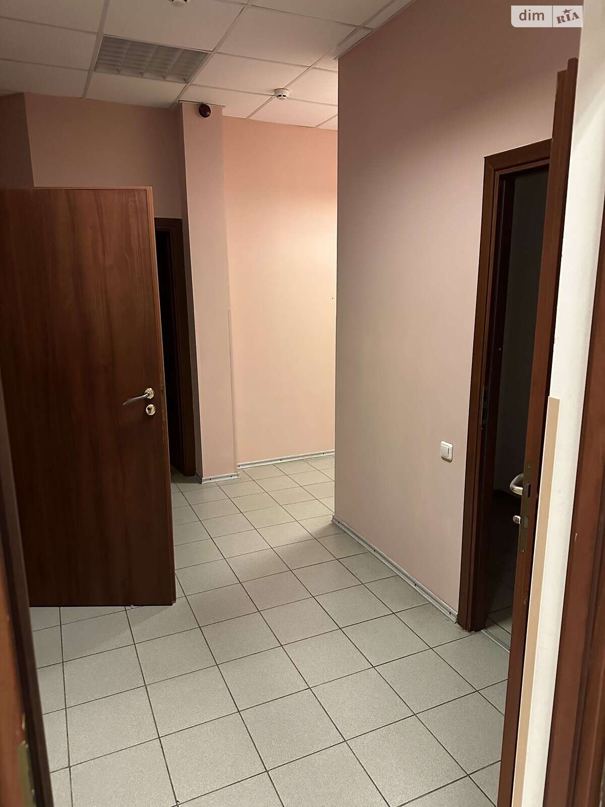 Офісне приміщення на 205.9 кв.м. в Броварах фото 1 Офісне приміщення на 205.9 кв.м. в Броварах фото 1