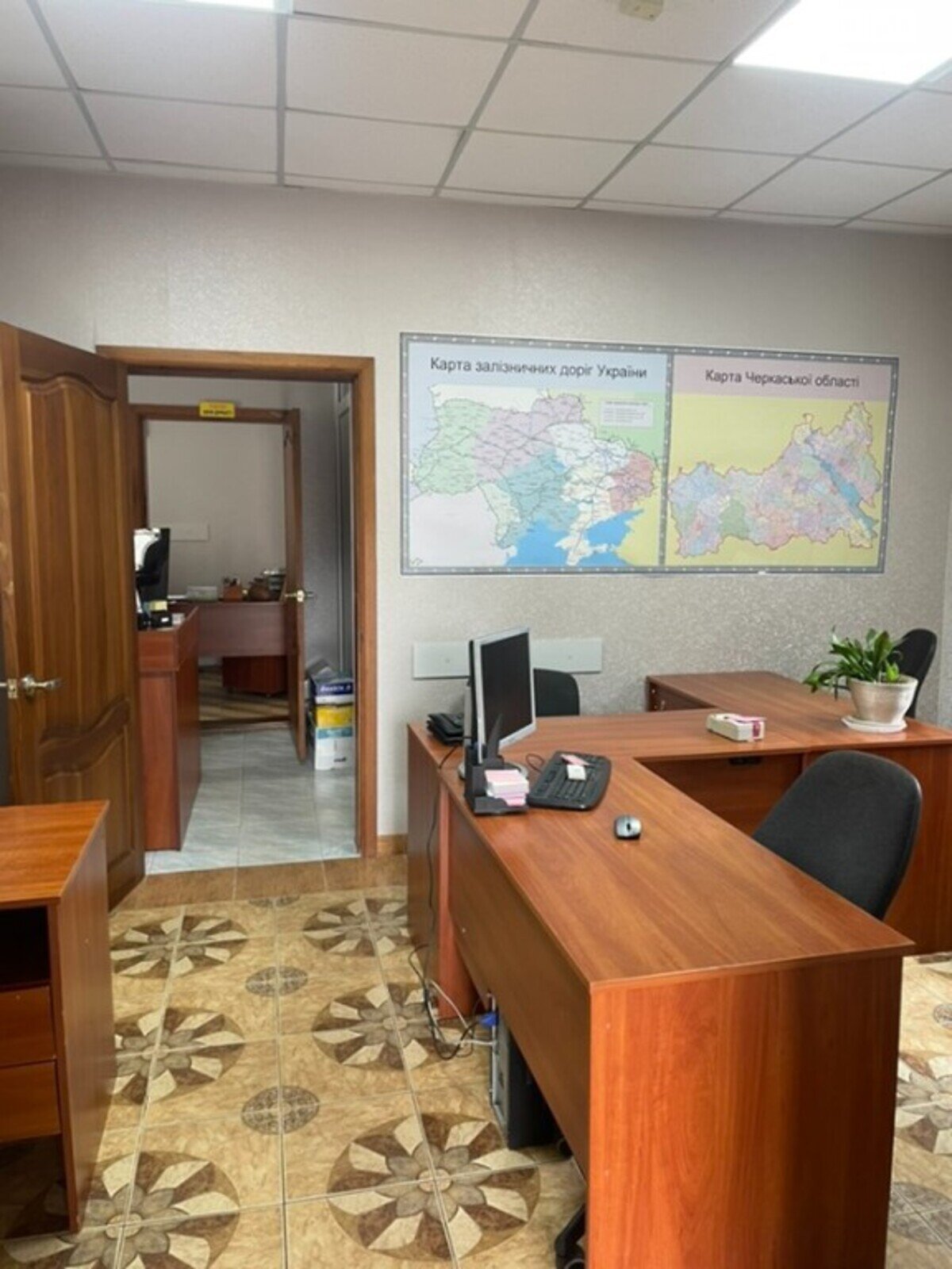 Офісне приміщення на 45 кв.м. в Черкасах фото 1 Офісне приміщення на 45 кв.м. в Черкасах фото 1