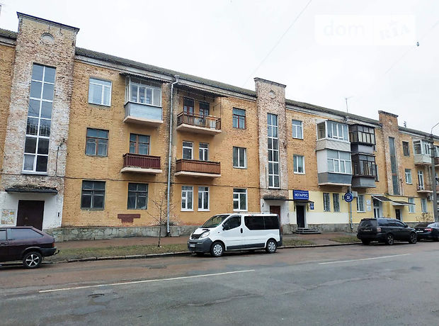 Офисное помещение на 85 кв.м. в нежилом помещении в жилом доме в Чернигове фото 1 Офисное помещение на 85 кв.м. в нежилом помещении в жилом доме в Чернигове фото 1