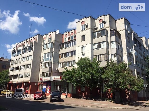 Офисное помещение на 314 кв.м. в нежилом помещении в жилом доме в Чернигове фото 1 Офисное помещение на 314 кв.м. в нежилом помещении в жилом доме в Чернигове фото 1