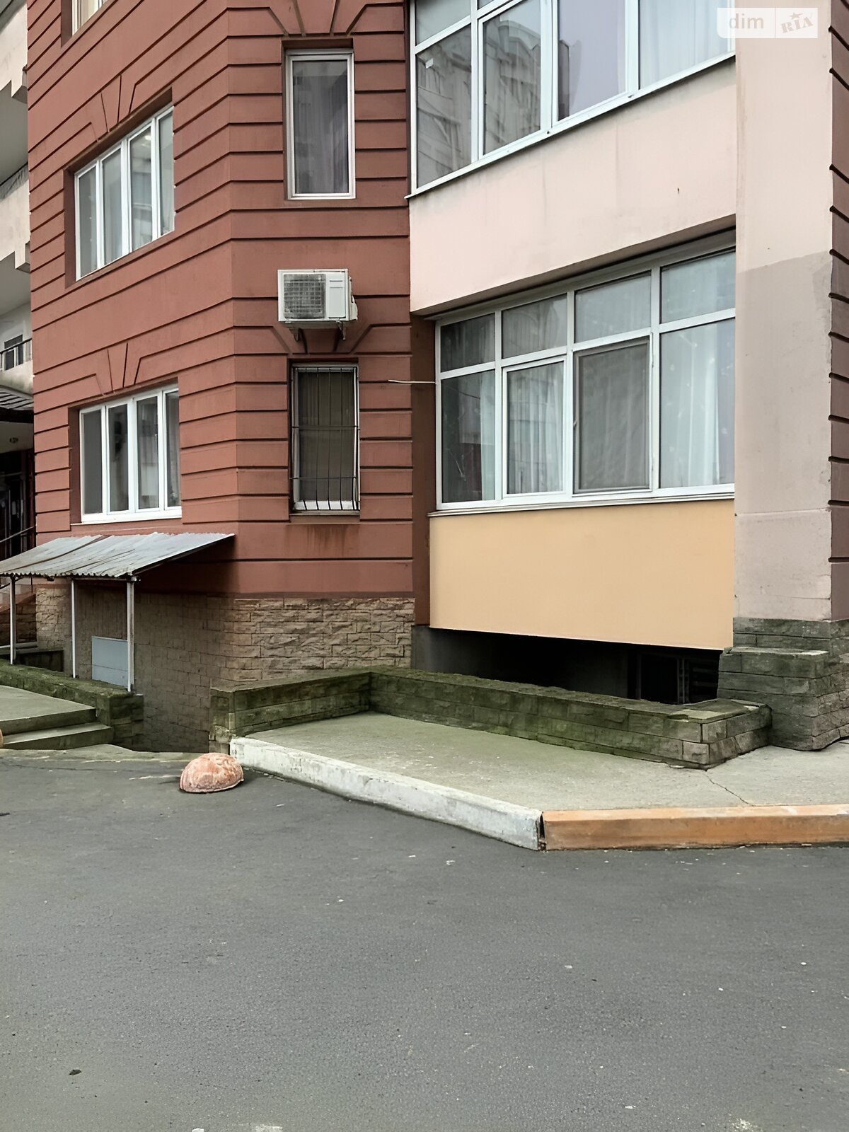 Офісне приміщення на 63.5 кв.м. в Чорноморську фото 1 Офісне приміщення на 63.5 кв.м. в Чорноморську фото 1