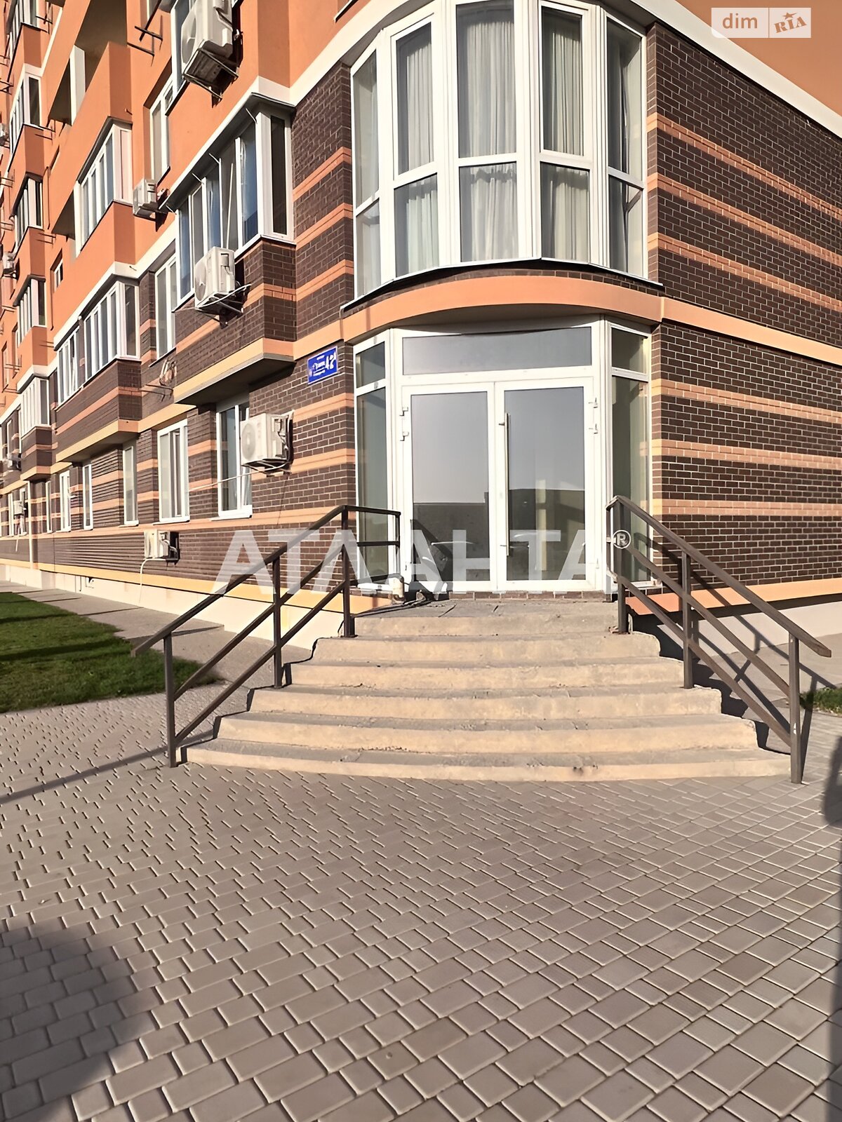 Офисное помещение на 60.3 кв.м. в Черноморске фото 1 Офисное помещение на 60.3 кв.м. в Черноморске фото 1