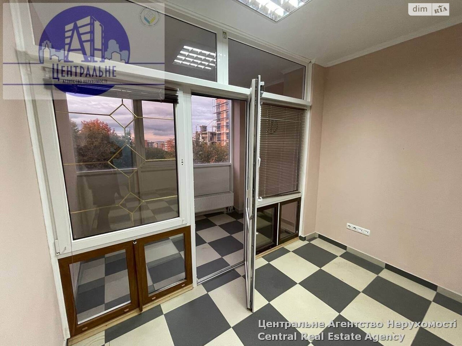 Офисное помещение на 20 кв.м. в Черновцах фото 1