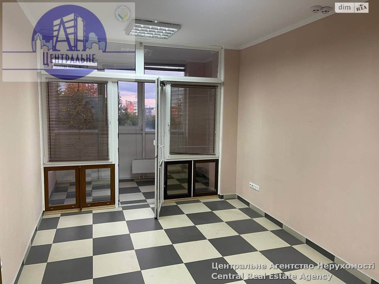 Офисное помещение на 20 кв.м. в Черновцах фото 1